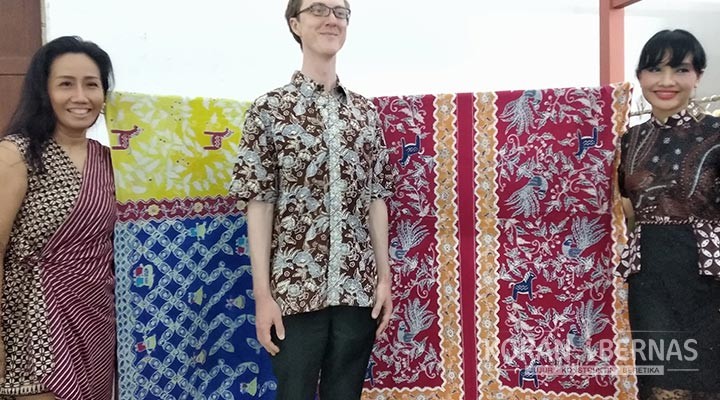 Batik pun Bisa Jadi Media Kolaborasi Antarnegara