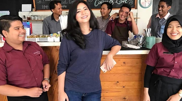 Putri Indonesia Ini Jajal Kuliner Sehat