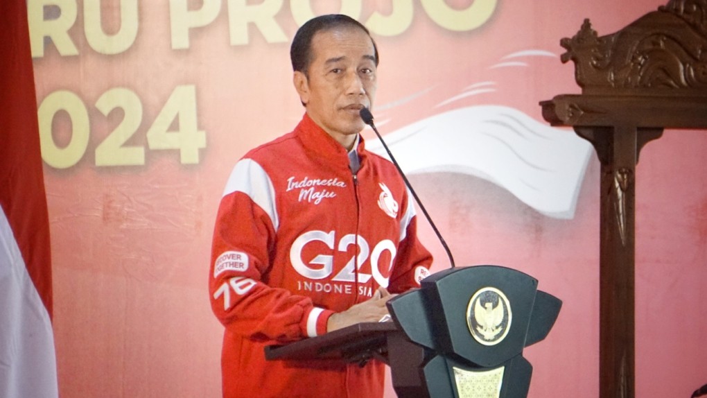 Bertemu Tiga Ribu Relawan, Jokowi Minta Projo Bersabar