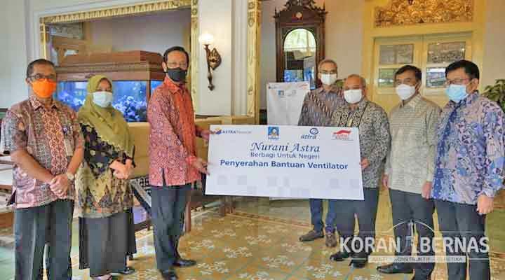 Sultan HB X Menerima Tiga Ventilator Bantuan Astra Financial