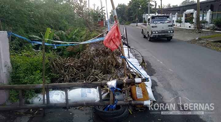 Jalan di Desa Daleman Klaten Longsor, Warga Desak Dinas Terkait Segera Memperbaiki