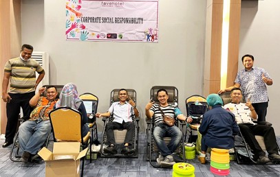 Merayakan Hari PMI Nasional, Favehotel Kusumanegara Aksi Donor Darah