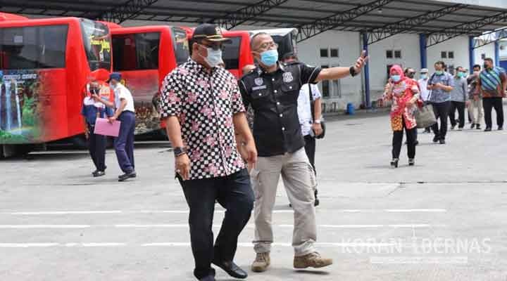 Wakil Rakyat Berkeliling Memantau Prokes Bus Trans Jateng