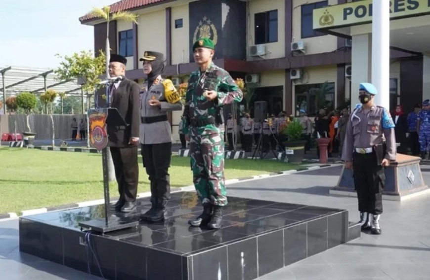 Kapolres Kulonprogo Pimpin Apel Gelar Pasukan Operasi Ketupat Progo 2023