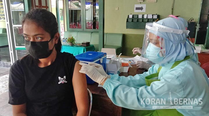 Kodim Kulonprogo Menggelar Vaksinasi untuk Remaja 12-17 Tahun