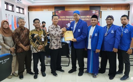 Siap Tambah Kursi, PAN DIY Daftarkan Caleg ke KPU Dikawal Bregada