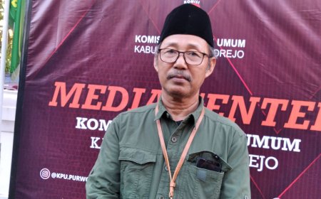 KPU Purworejo Menunggu Pendaftaran Bacaleg Hingga Pukul 23:59
