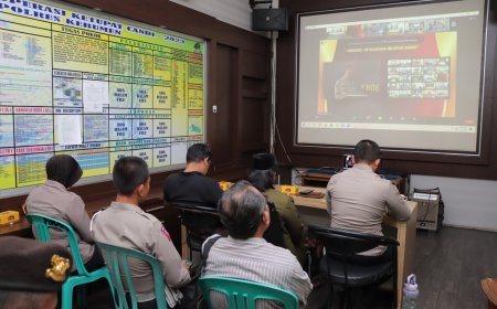 Hoegeng Award akan Diberikan untuk Anggota Polri yang Bekerja Melampaui Tugasnya
