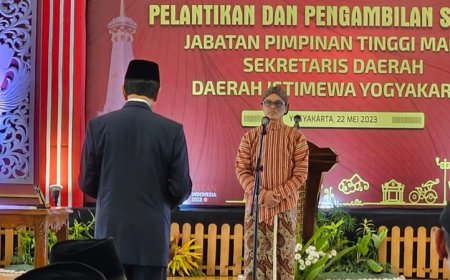 Sultan Melantik Sekda DIY, Pj Walikota dan Pj Bupati Kulonprogo