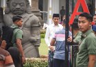 Salat Idul Adha di Gedung Agung, Jokowi Sempatkan Diri Temui Warga