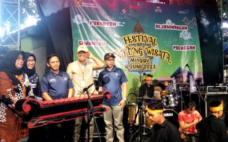 Semarak, Pentas Seni di Bawah Beringin Situs Watu Gatheng Kotagede