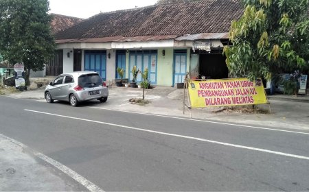 Dilarang Melintas, Jalan Karanglo - Polanharjo Sepi Mobilitas Truk Proyek Jalan Tol