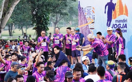 Erick Thohir Ikut Melepas Ribuan pelari Mandiri Jogja Marathon