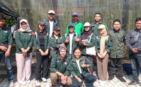 Mahasiswa Agroteknologi UMBY Praktik Komunikasi Pertanian di Kampung Wisata Bambu