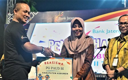 Dari Pemkab Kebumen, 51 Guru PAUD Memperoleh Beasiswa