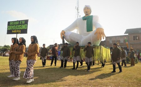 Ribuan Warga Mengikuti Kirab Budaya Donokerto
