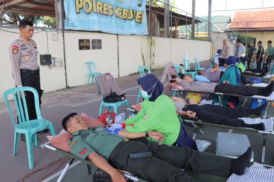 Hari Bhayangkara, Anggota TNI, Polri dan Satpol PP Donor Darah