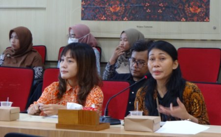 Di Kotabaru Heritage Festival, Bisa Nonton Film Sembari Naik Becak 