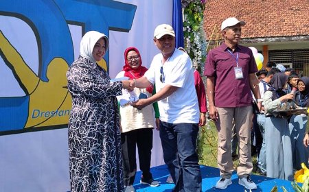 HUT SMAN 2 Purworejo Dimeriahkan Jalan Sehat dan Launching Ikatan Alumni Drestanta Tiyasa
