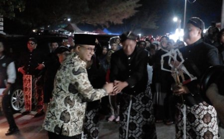 Anies Hadiri Ruwatan Kebangsaan di Bantul