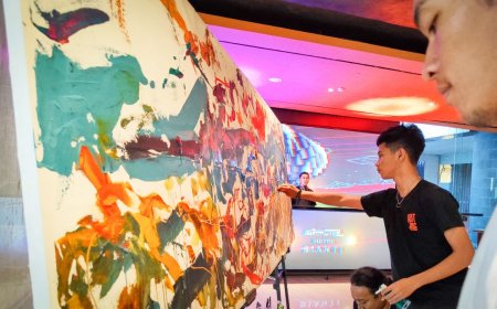 Sebelas Seniman Pamer Lukisan Hasil Respons Musik Jazz di Artotel Suite Bianti