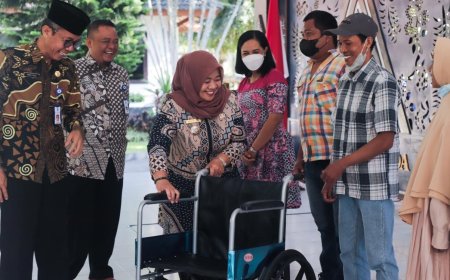 Disabilitas dan Lansia Peroleh Bantuan, Program Jaring Pengaman Sosial