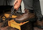 BSN Menetapkan Sepatu Pengaman Ber-SNI