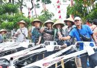 Petani Kebumen Menerima Hibah Alsintan dan Ternak di Hari Kemerdekaan