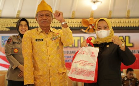 Sambut HUT RI, Pemkab Sleman Bagikan Bantuan Paket Sembako