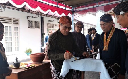 Diawali Kenduri dan Doa, Tombak Pusaka Kiai Agnya Murni Dijamas