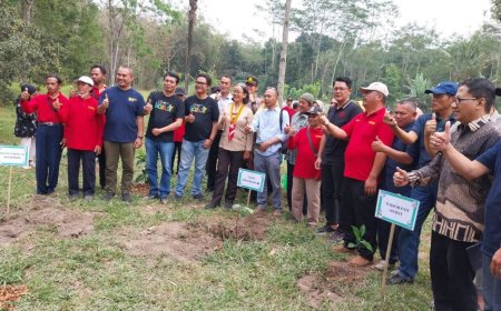 Tanam Kopi di Lereng Merapi Menandai Puncak Acara HUT Ke-77 SMA Bosa Yogyakarta