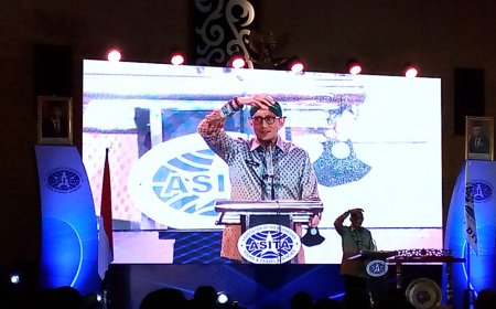 Sandiaga Uno Mengakui Wisman Moncer Tapi Wisnus Lesu