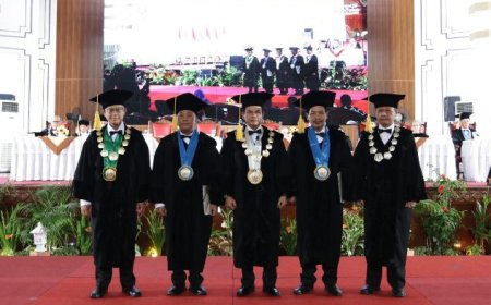 UPNVY Mengukuhkan Dua Guru Besar Teknik Perminyakan 
