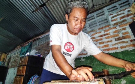 Separuh Hidupnya untuk Seni Rambut Gimbal