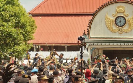 Rangkaian Hajad Dalem Sekaten Jimawal 1957 untuk Memperingati Maulid Nabi Muhammad SAW