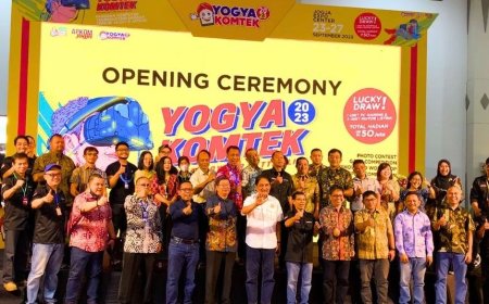 Yogyakomtek 2023 Dibuka, Ribuan Pengunjung Padati Booth