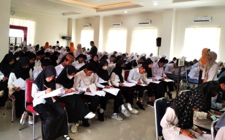 Calon Penerima Beasiswa Baznas Kebumen Mengikuti Seleksi