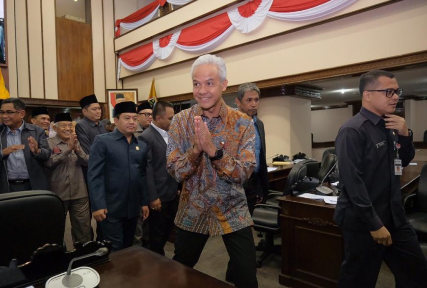 Purnatugas sebagai Gubernur Jateng, DPRD Jateng Beri Apresiasi kepada Ganjar Pranowo