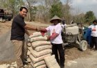 Orang Muda Ganjar Salurkan Bantuan Material untuk Perbaiki Jalan Rusak di Dusun Jombor