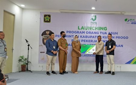 Pemkab Kulonprogo Luncurkan Program Orang Tua Asuh Pekerja Rentan