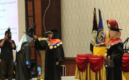 AKS AKK Wisuda 96 Lulusan, Bekal Sudah Komplet Tinggal Berinovasi