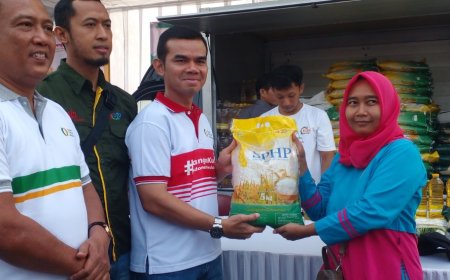 Stok Pangan Aman, UMBY Gelar Pasar Murah
