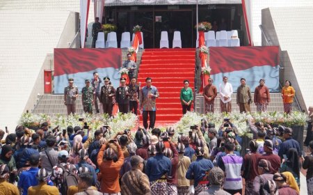 Lurah dan Pamong Menjaga Demokrasi dengan Nurani, Nalar dan Akal Sehat