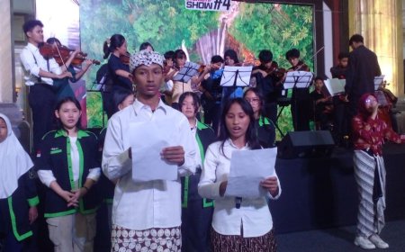 Musisi Muda RJA Gelar Pertunjukan Sumpah Pemuda di Pusat Perbelanjaan