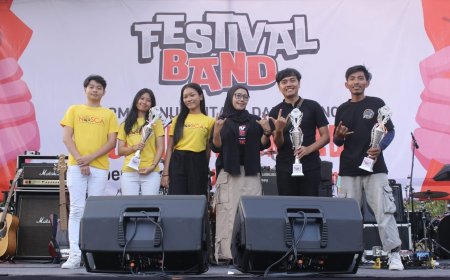 “The Produk Gagal” Meriahkan Festival Band Sumpah Pemuda