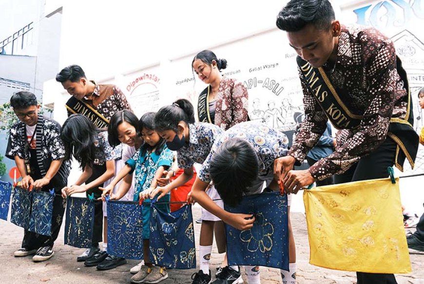Peringatan Hari Batik di Yogyakarta: Perajin Disabilitas Memimpin Pelestarian Warisan Budaya