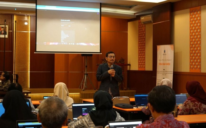 Dosen UMBY Mengikuti Pelatihan Membuat Bahan Ajar