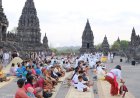 Ribuan Umat Hindu Langitkan Doa untuk Palestina di Candi Prambanan