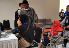 Disabilitas dan Lansia Mengikuti Simulasi Alat Bantu