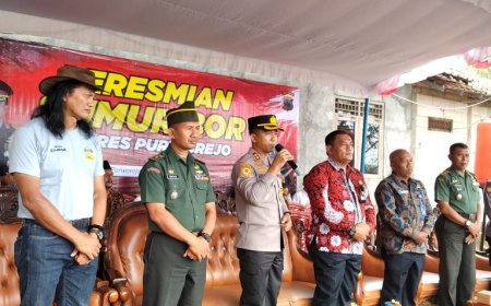 Polda Jateng Beri Bantuan Pembuatan Sumur Bor Disertai Tandon Air